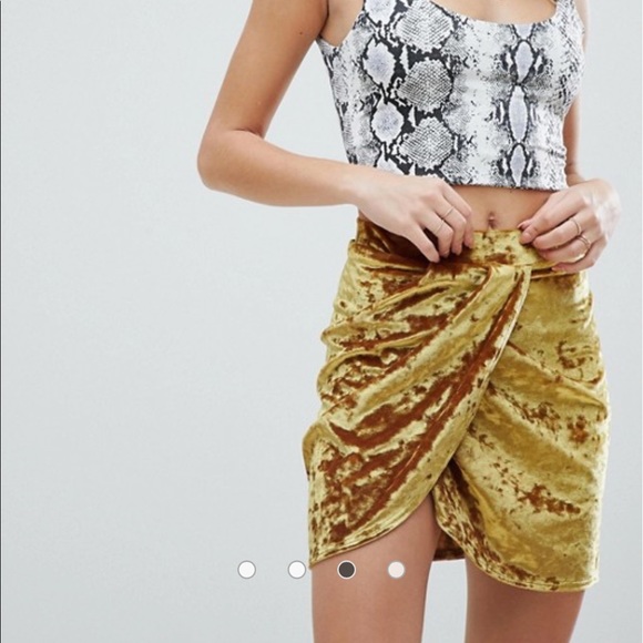 ASOS Gold Velvet Wrap Mini Skirt NWT - Picture 1 of 11